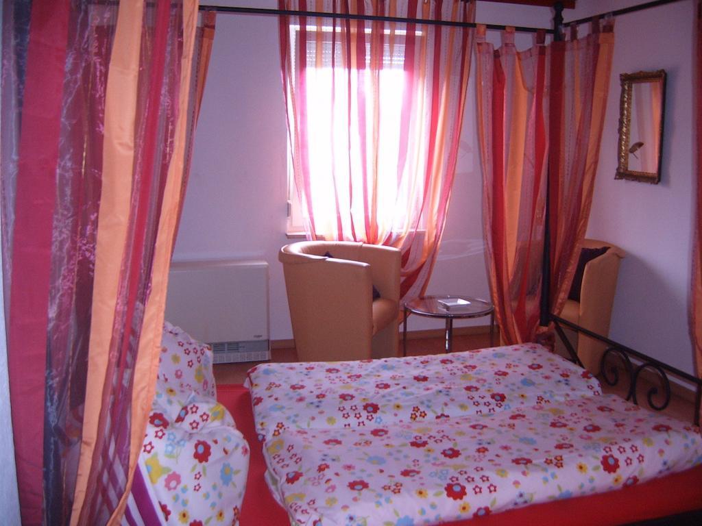 Apartments Svjetlana Лангенарген Стая снимка